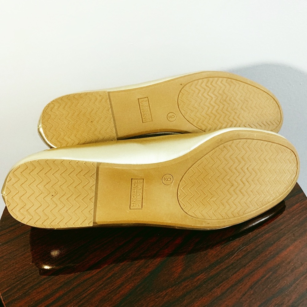 GOLDEN BALLERINAS 9 - Picture 8 of 12